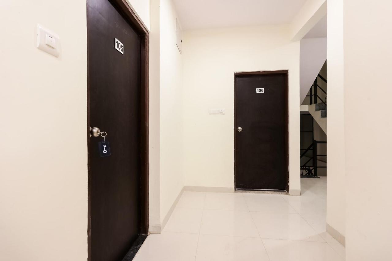 โอโย แฟล้กชิป 30861 โฮเต็ล เวโลซิตี้ วิชัยนคร Hotel อินดอร์ ภายนอก รูปภาพ