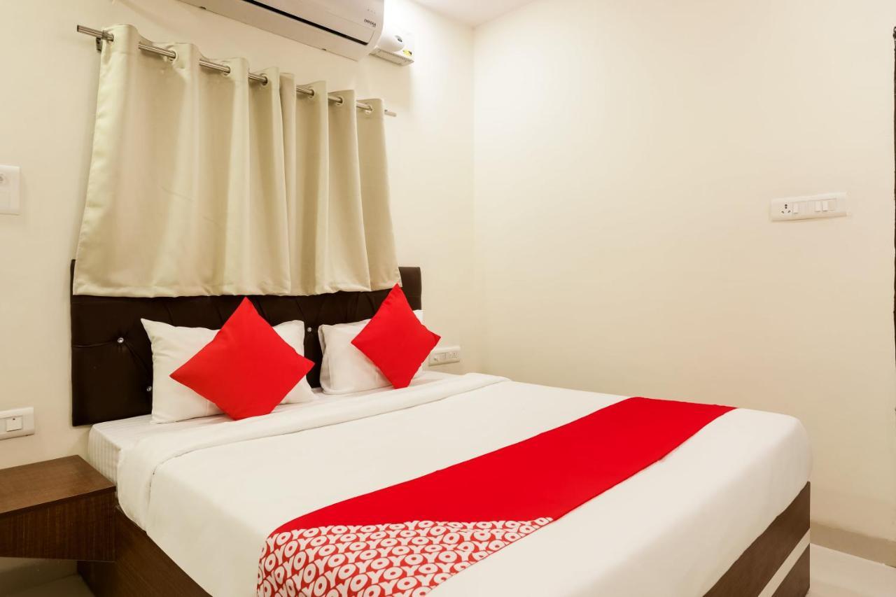 โอโย แฟล้กชิป 30861 โฮเต็ล เวโลซิตี้ วิชัยนคร Hotel อินดอร์ ภายนอก รูปภาพ