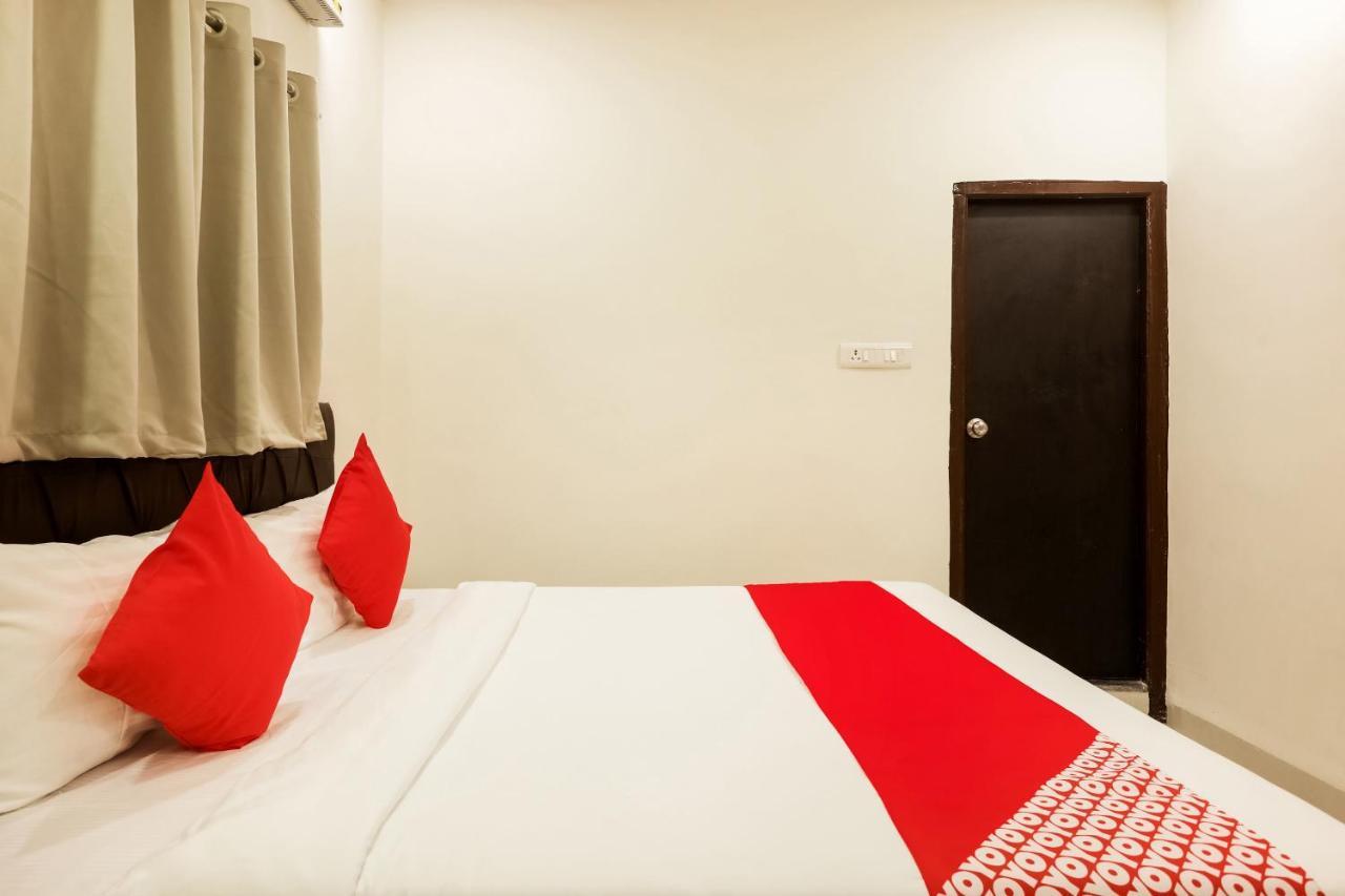 โอโย แฟล้กชิป 30861 โฮเต็ล เวโลซิตี้ วิชัยนคร Hotel อินดอร์ ภายนอก รูปภาพ