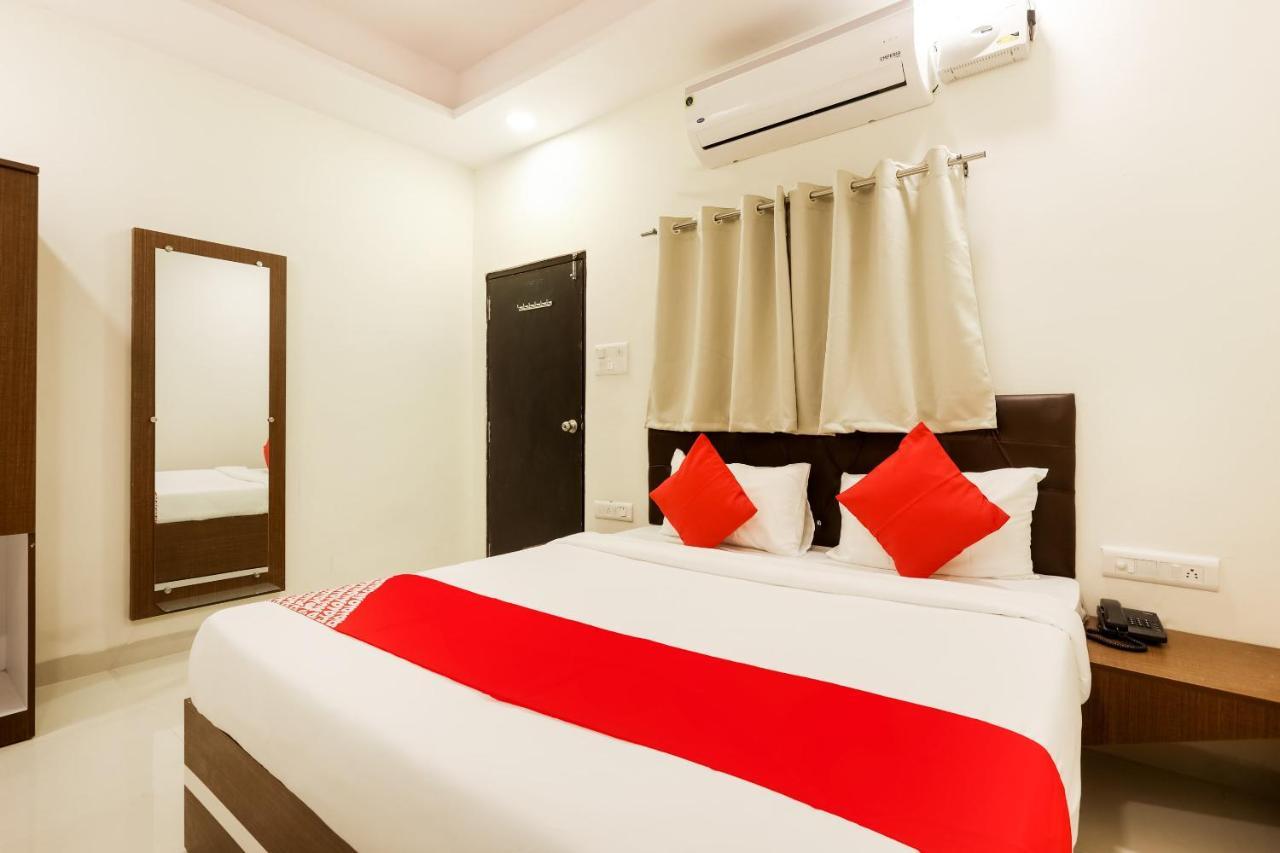 โอโย แฟล้กชิป 30861 โฮเต็ล เวโลซิตี้ วิชัยนคร Hotel อินดอร์ ภายนอก รูปภาพ